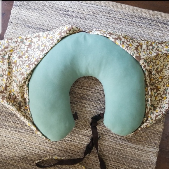 belly fish Other - Portable Nursing pillow w/cover